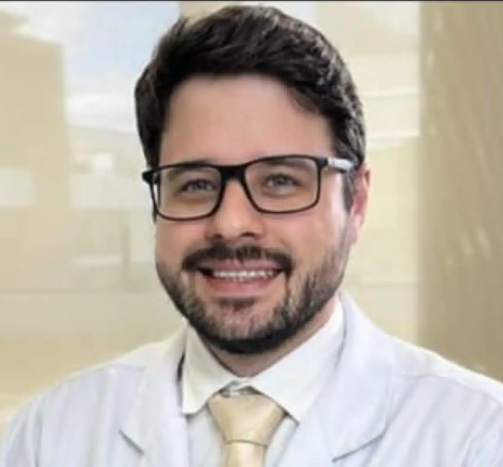 Dr. Rodrigo Oliveira Veras
